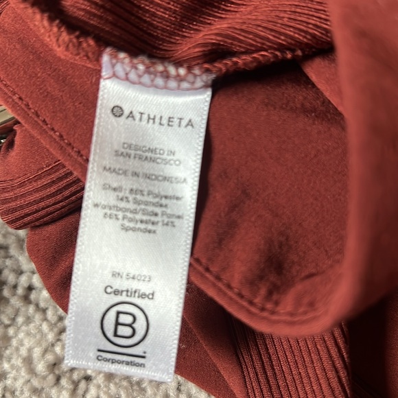 Athleta Brooklyn pant. Size: 8Tall They are a rust color. - Picture 4 of 7
